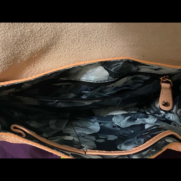 TED BAKER Pink salmon leather Markun Cross Body Bag - Picture 9 of 16